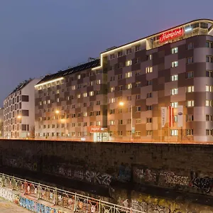 hampton-by-hilton-city-west.vienna-besthotels.com/