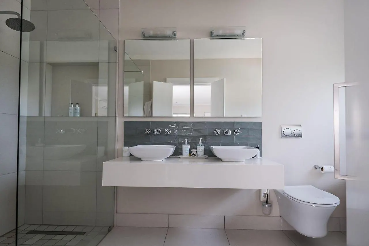 **** Bed & Breakfast Admiralty Beach House Port Elizabeth South Africa